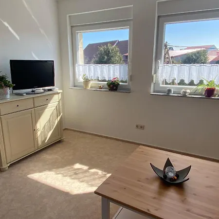 Schoen Moeblierte In Genthin/ Ot *