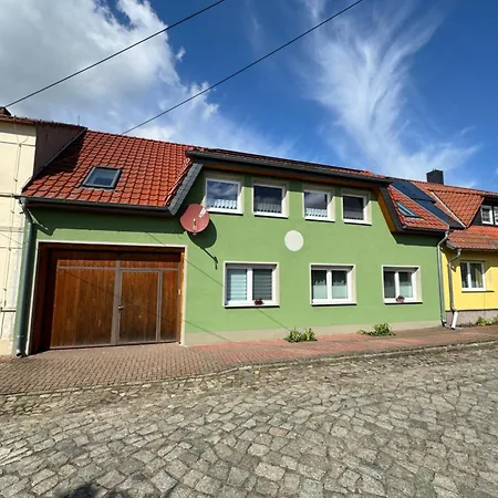 Διαμέρισμα Schoen Moeblierte In Genthin/ Ot Tucheim