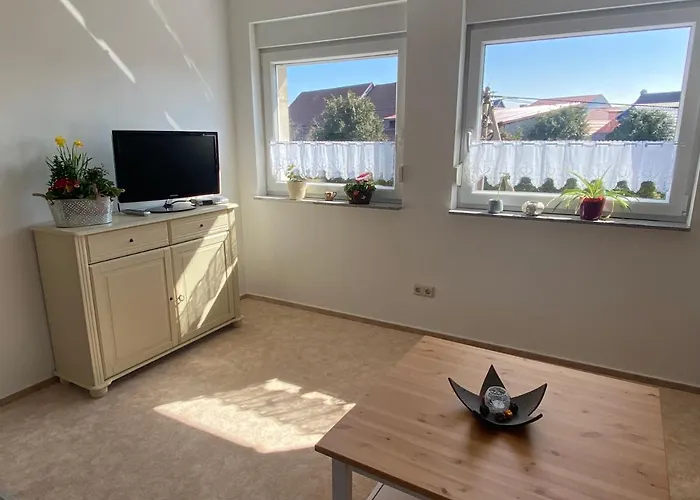 Schoen Moeblierte In Genthin/ Ot *