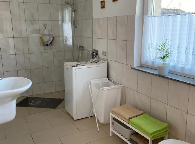 Διαμέρισμα Schoen Moeblierte In Genthin/ Ot Tucheim