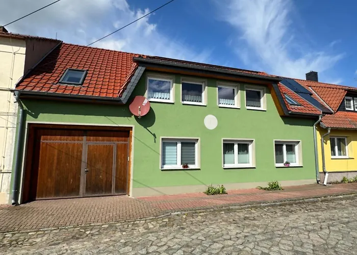 Διαμέρισμα Schoen Moeblierte In Genthin/ Ot Tucheim